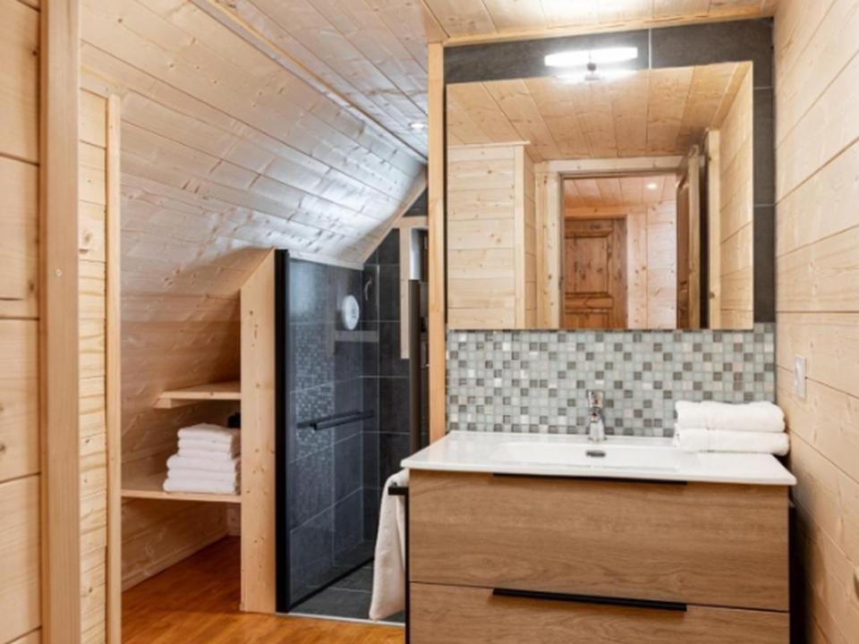 Sunweb - Les Chalets De L'Ecrin Ле-Деволюи Экстерьер фото