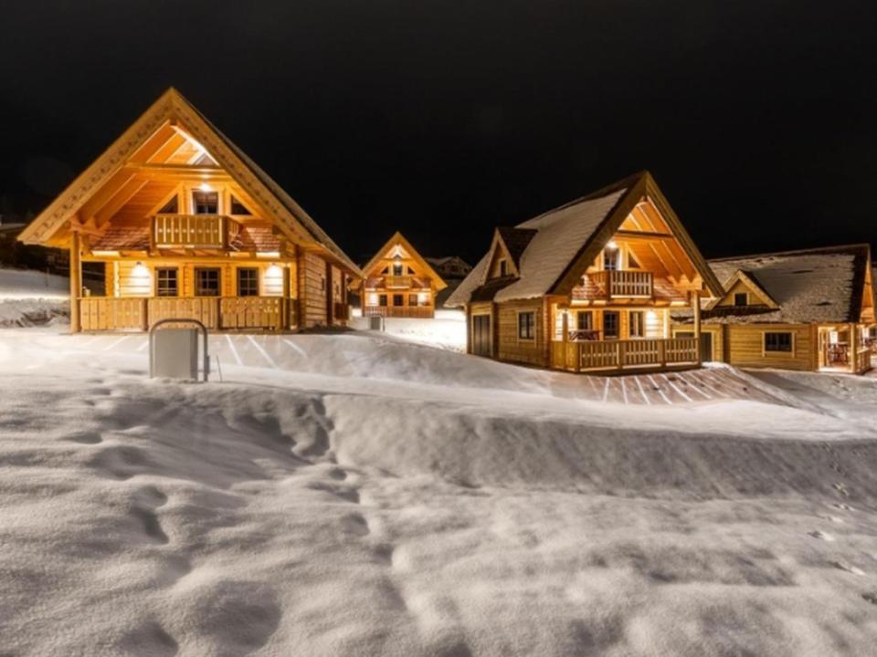 Sunweb - Les Chalets De L'Ecrin Ле-Деволюи Экстерьер фото